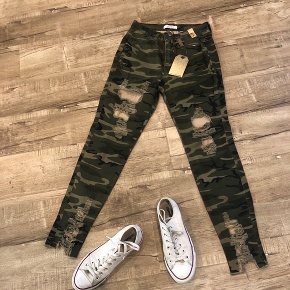camo distressed pants